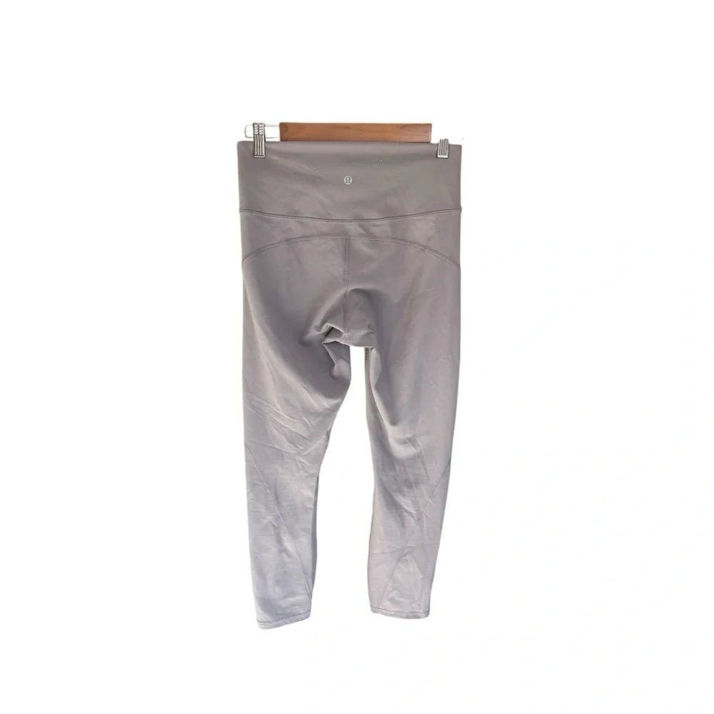 Lululemon - In Movement Crop Leggings 23